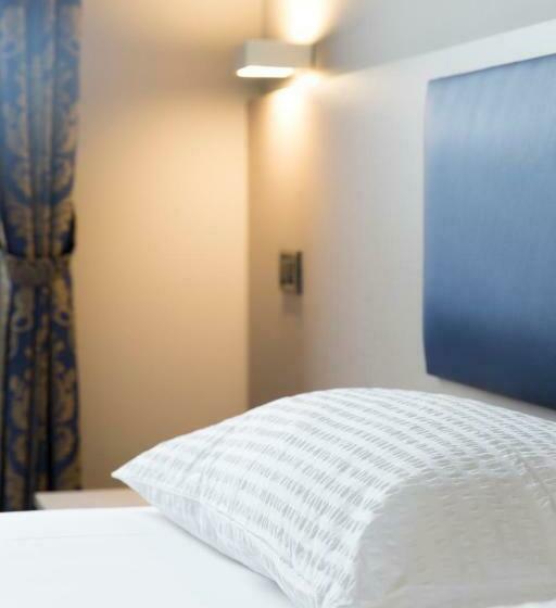 スタンダードトリプルルーム, Albergo Montenegro