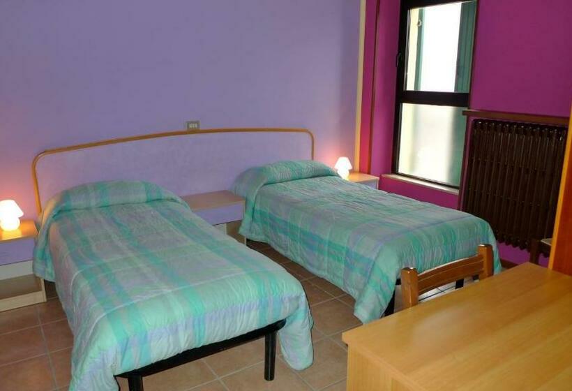 اتاق استاندارد سه نفره, Albergo Simonati
