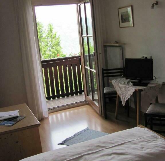 Standardzimmer mit Balkon, Bad St Isidor