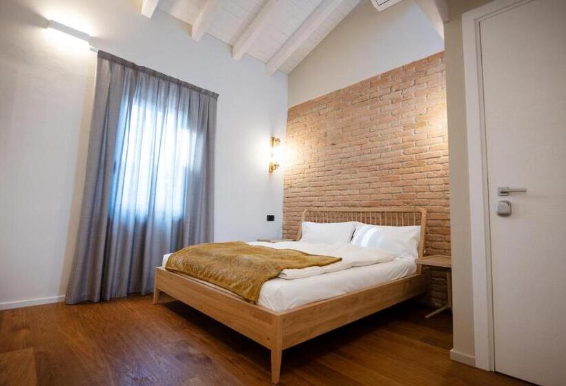 سوییت, Room & Breakfast Civico 07