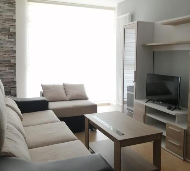 Апартаменты 2 Спальни, Apartamentos Rompeolas