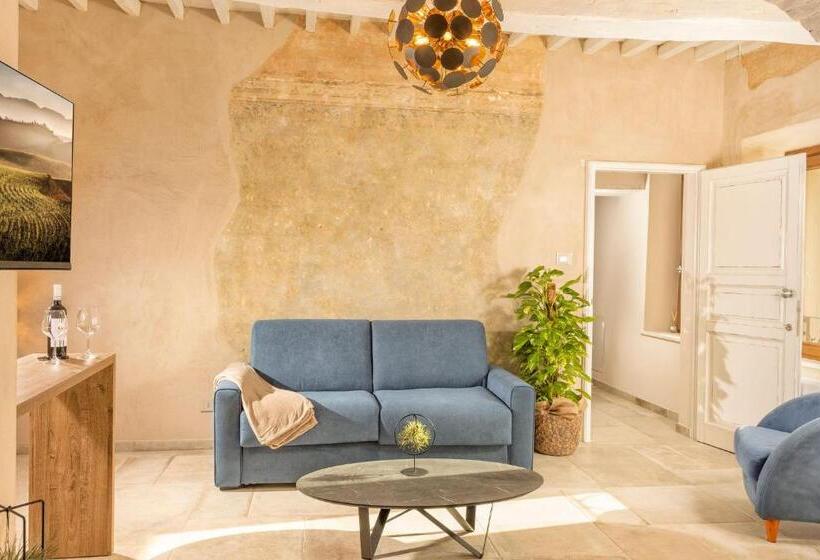キングサイズベッドのデラックスルーム, Palazzo Falcinelli Luxury Room In Montepulciano Center With Elevator