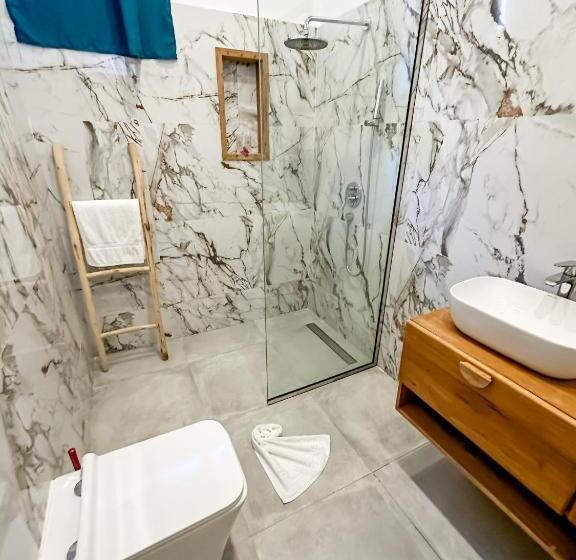 آپارتمان 1 خوابه با چشم‌انداز دریا, Just Heaven Apartments