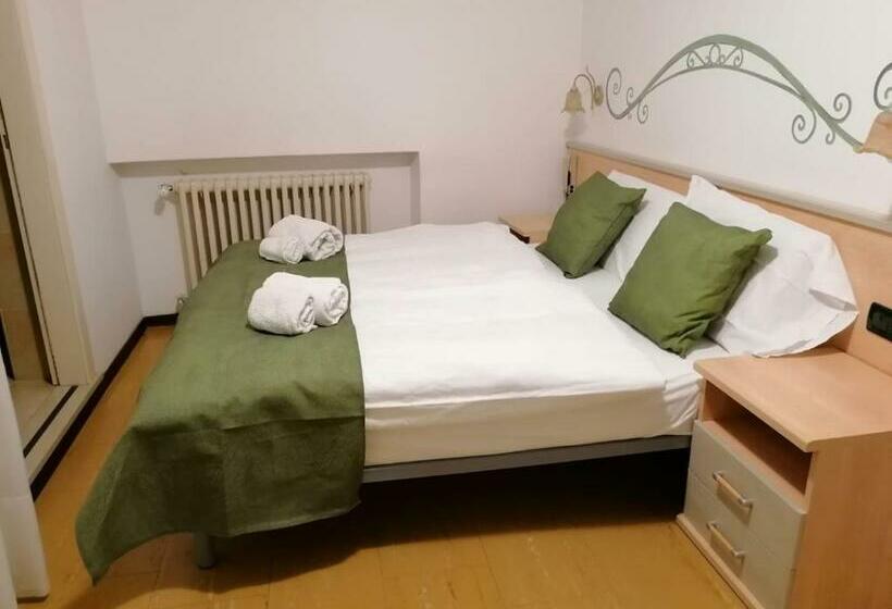Номер Стандарт Трехместный, Albergo Alla Costa