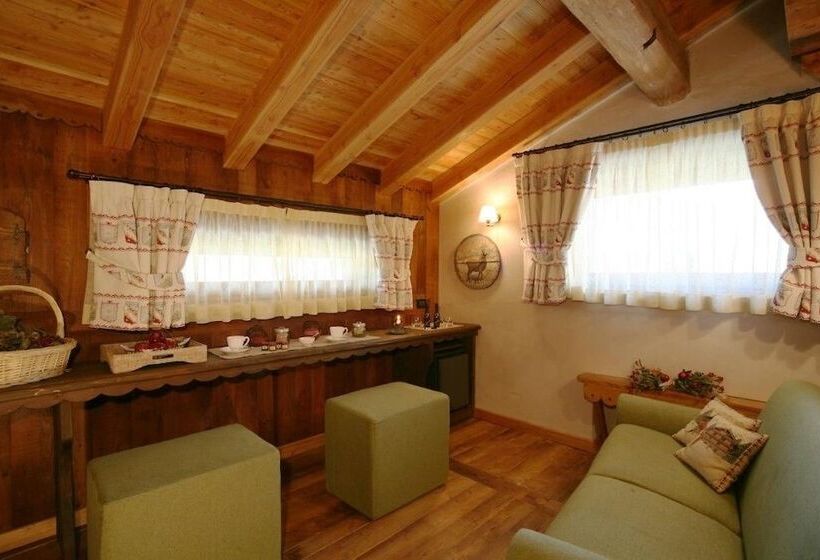 سوئیت با وان آب گرم, Letterario Locanda Collomb