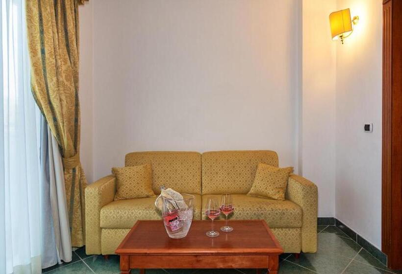 4인용 수피리어 룸, Residence Villa Marzia