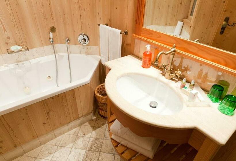 سوییت با چشم‌انداز کوه, Nature Wellness Hotel Renato