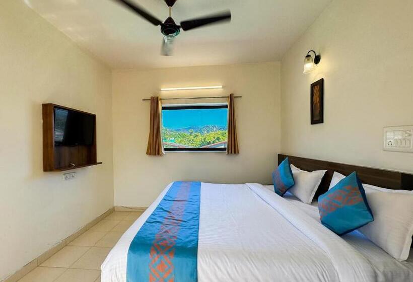 스탠다드 룸 산 전망, Shelton Blu Resort Jim Corbett
