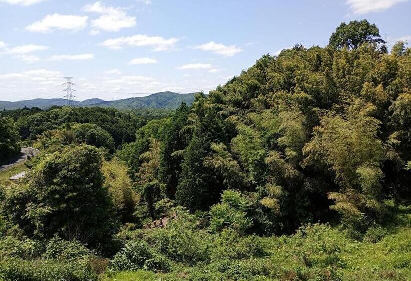 Семейный Номер, 標高400メートル古民家一棟貸しナノビレッジ岡山