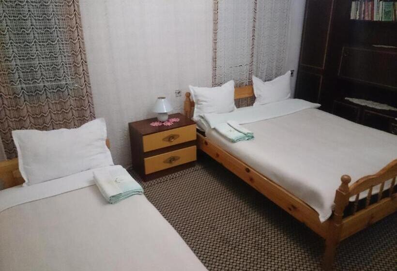 Семейный Номер, Guest House Rosenovi