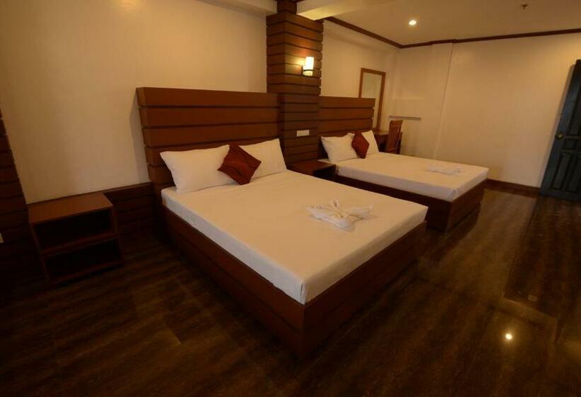 غرفة ديلوكس ثلاثية, Abozza Resort