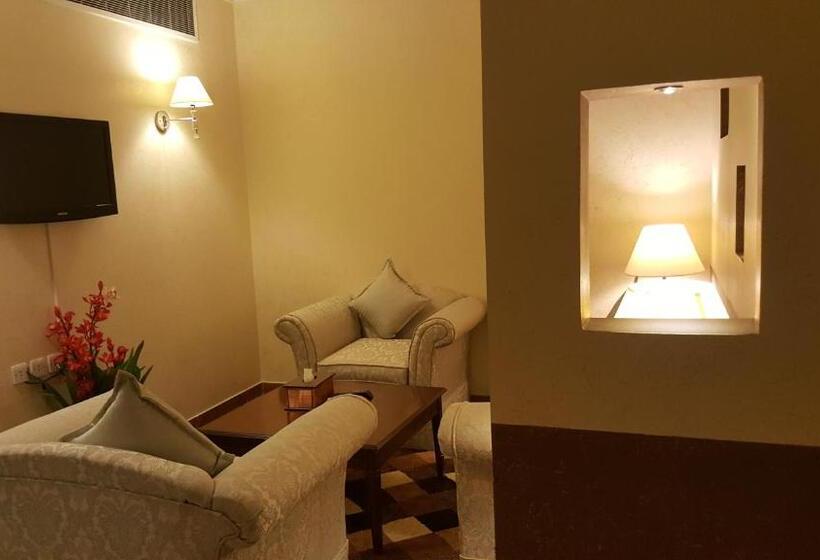 سوئیت رویال, Qasr Al Sahab