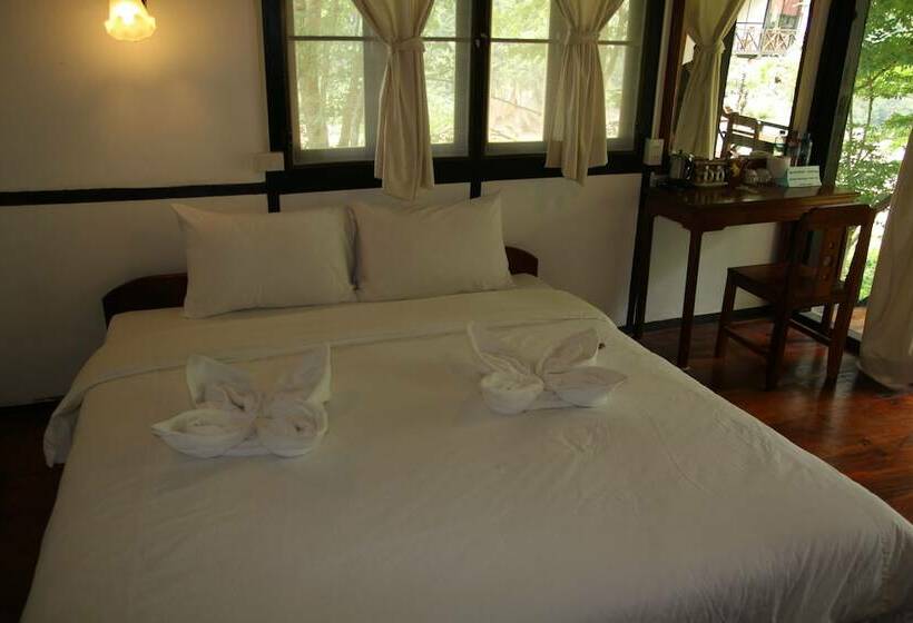 발코니가 있는 스탠다드 방갈로, Phaxang Resort Nong Khiaw