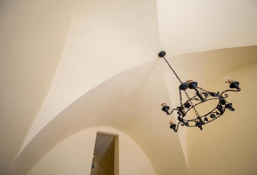 Люкс Кровать Кинг, Senses Suites