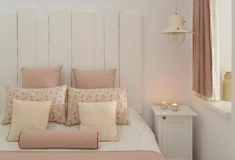 Люкс Кровать Кинг, Senses Suites
