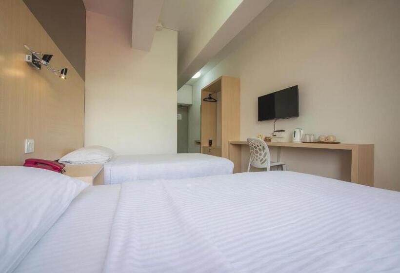 اتاق پرمیوم, Ymca International Hostel