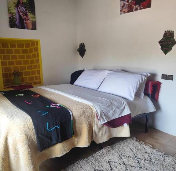 اتاق استاندارد با سرویس بهداشتی مشترک, Le Retour Au Calme Maison D Hôtes
