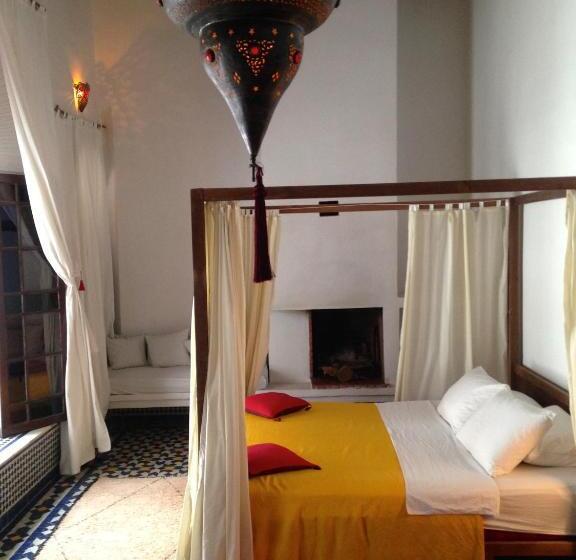 سوییت, Riad Tizwa Fes