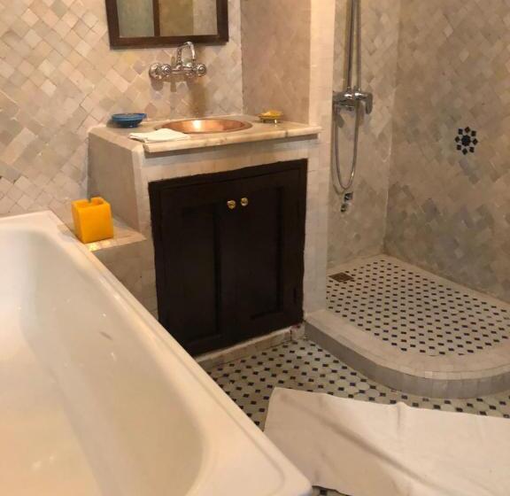 اتاق لوکس, Riad Tizwa Fes