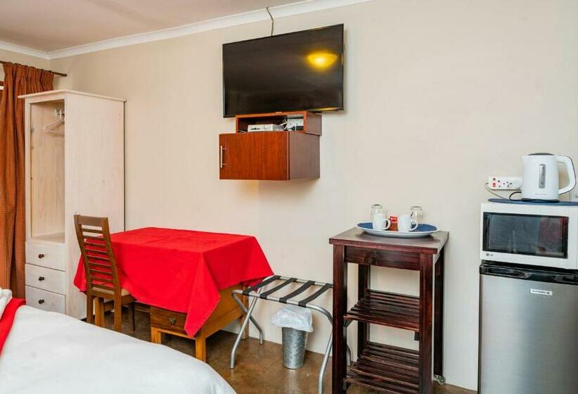 Номер Стандарт, Riverbank Lodge