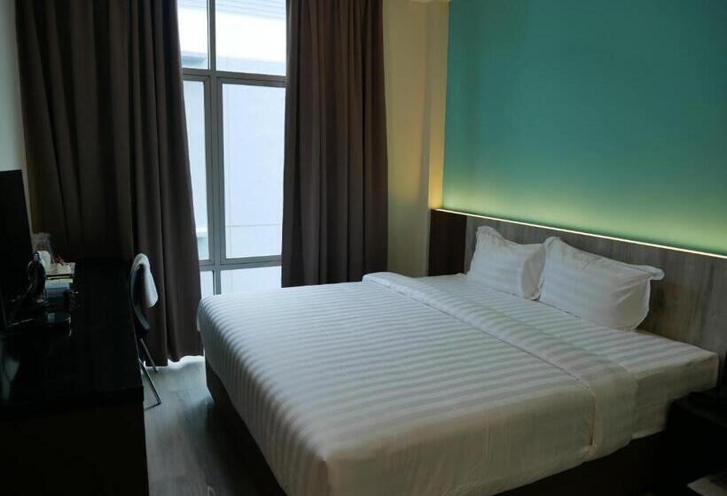 اتاق استاندارد با تخت بزرگ, Pantai Regal City