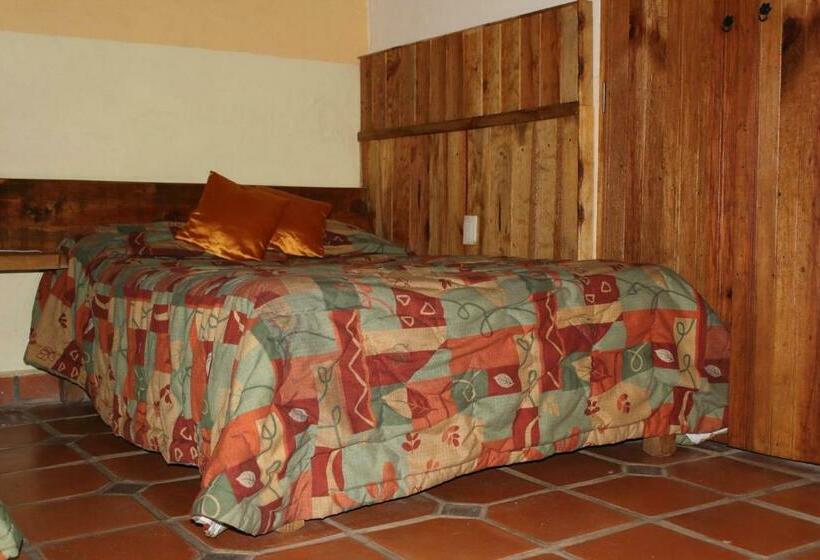 スタンダードトリプルルーム, La Vieja Casona