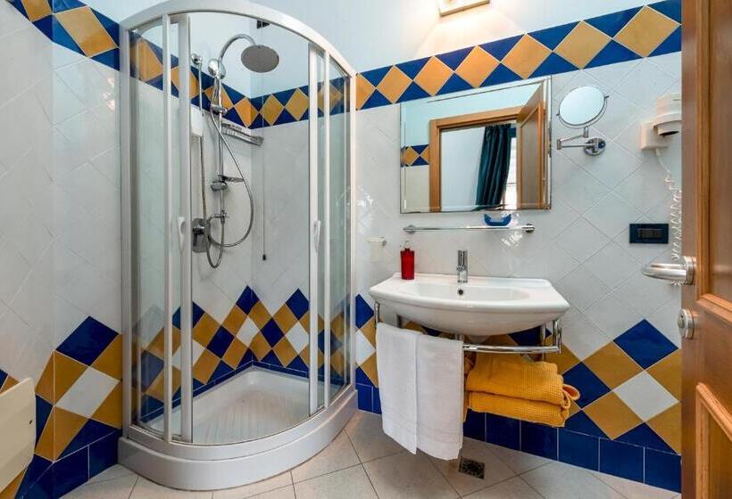 Suite Familiar, Ristorante Mediterraneo Faro