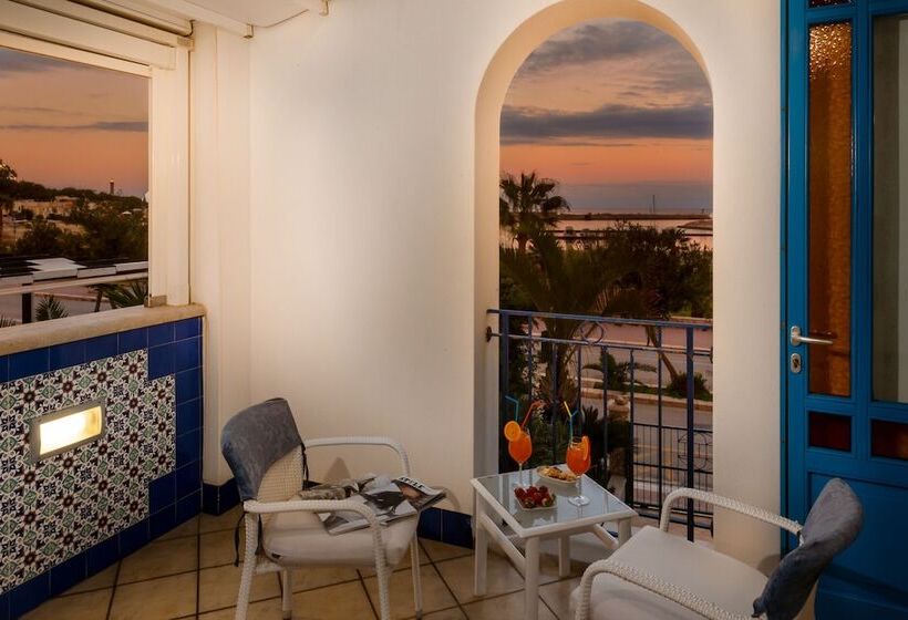 Suite Familiar, Ristorante Mediterraneo Faro