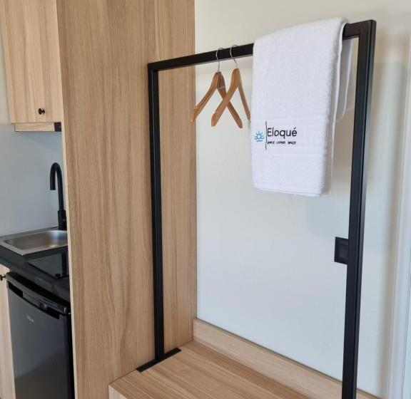 Standard Studio Havsutsikt, Eloque Simple Living Space