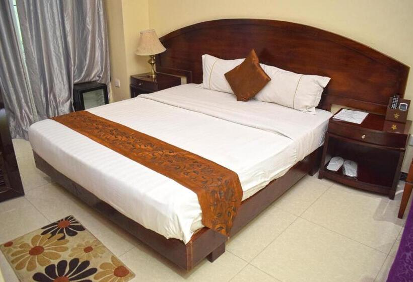 اتاق استاندارد, Star City