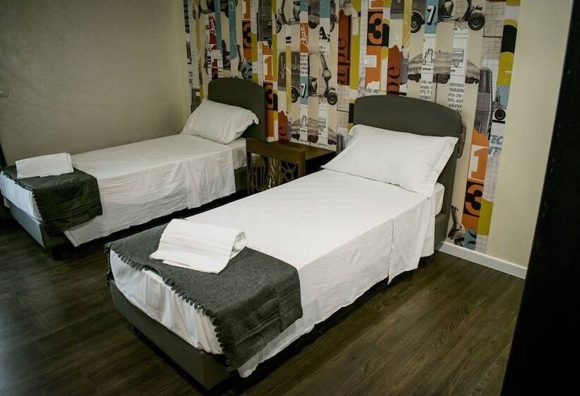 اتاق استاندارد سه نفره, Hostel Trastevere
