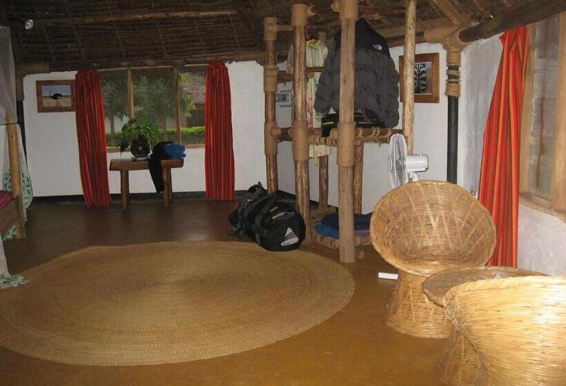 اتاق استاندارد, Honey Badger Lodge