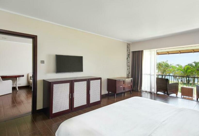 Deluxe Suite King Bed, Sheraton Samoa Beach Resort