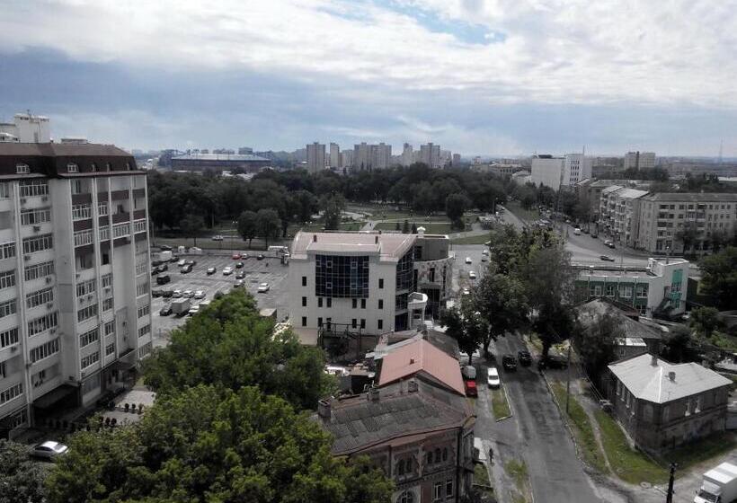 Quarto Triplo Estandar, Kharkov Citizen
