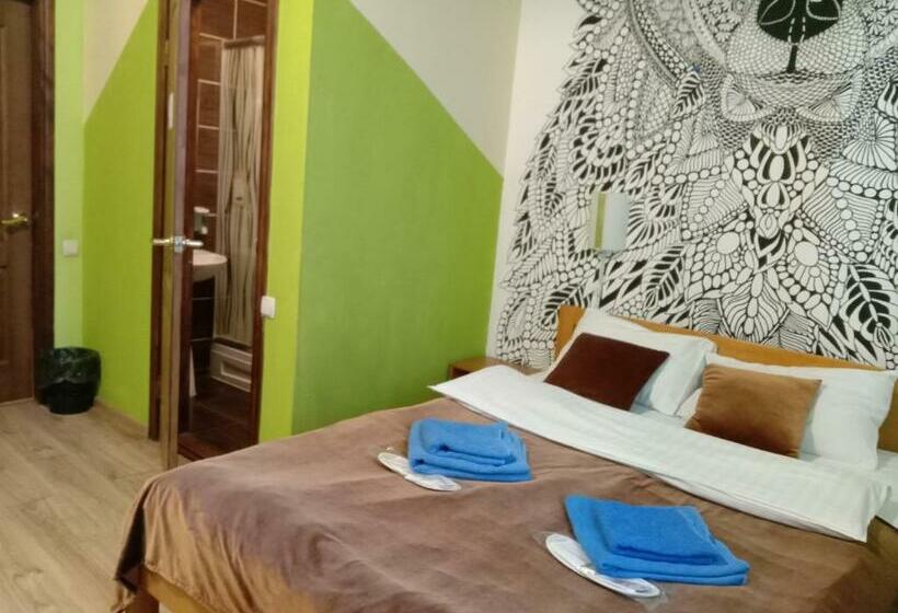 اتاق خانوادگی, Mini Hotel Ocean
