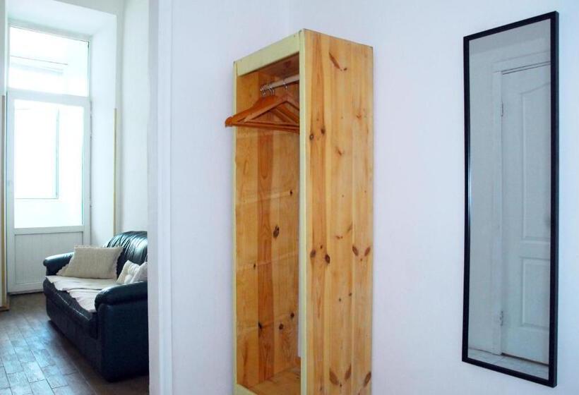 اتاق لوکس با بالکن, Maison Blanche Kyiv City Center