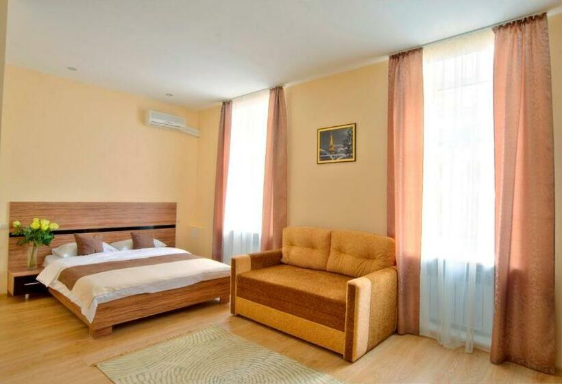 استودیوی استاندارد, Sunday Apart