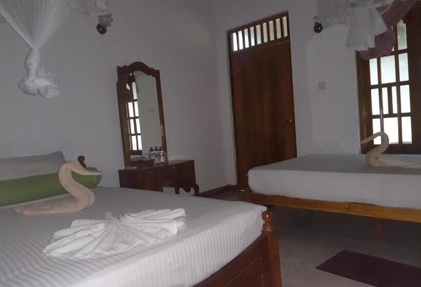 标准三人间, Banana Rest Sigiriya