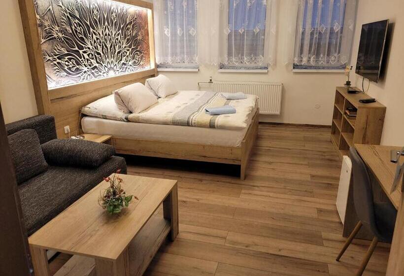 Номер Стандарт, Gól Prostějov