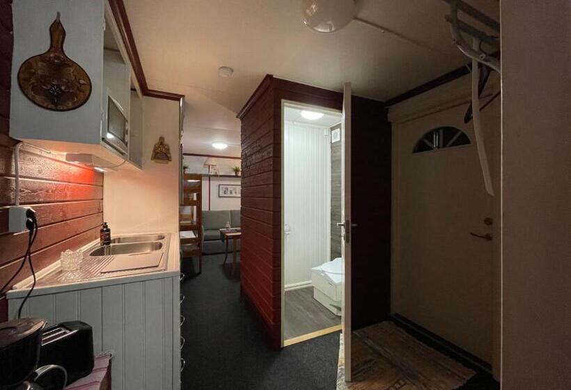 Четырехместный Номер Стандарт, Prinsgården B&b Rum Stugor