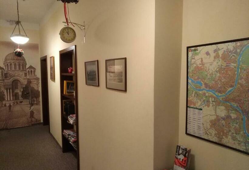 اتاق استاندارد, Hostel Lux