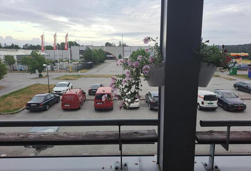 Семейный Номер, Motell Svinesundparken