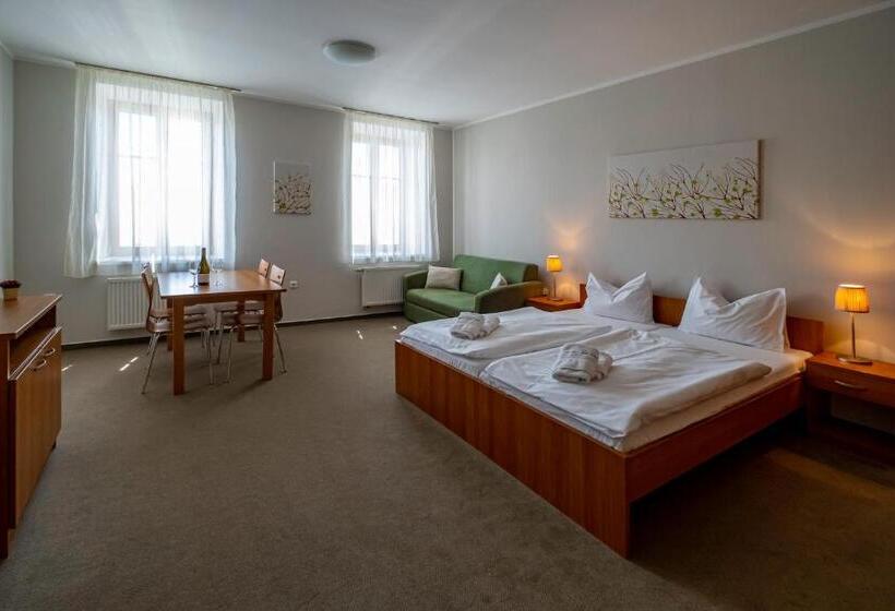 Студия Стандарт, Relax Hotel Stork