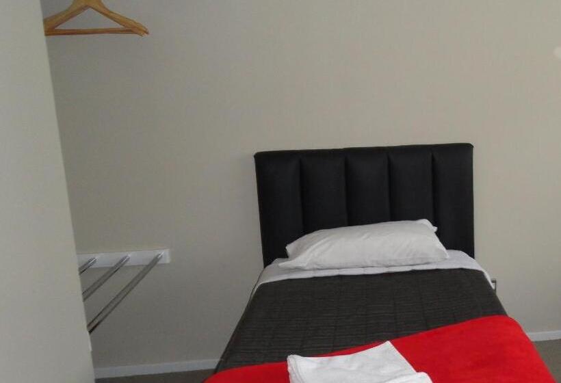 Семейный Номер, Aarburg Airport Motel
