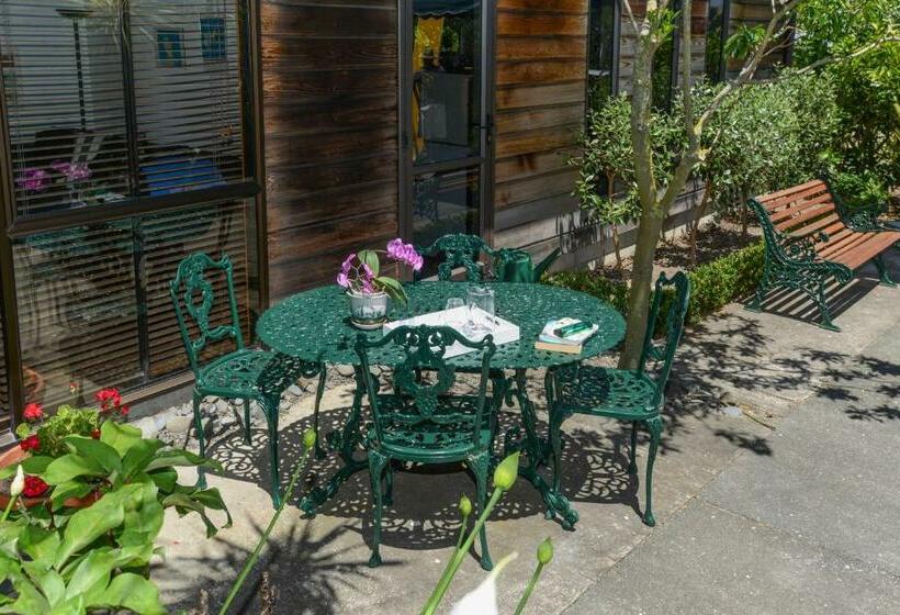 스탠다드 룸 바다 전망, Absolute Beachfront B&b