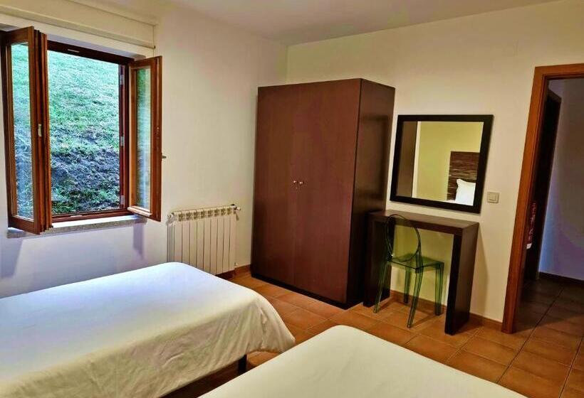 バンガローの２ベッドスタンダードルーム, Hi Geres   Pousada De Juventude Do Gerês