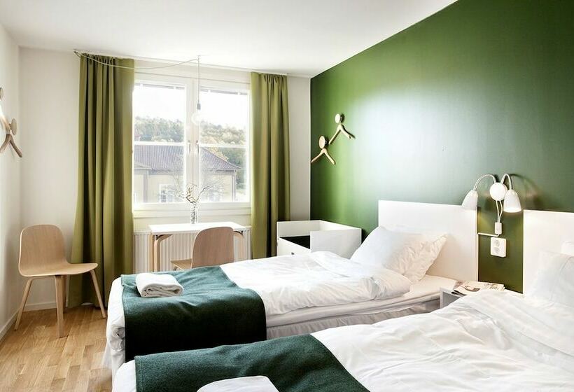 スーペリアールーム, Ljungskile Folkhögskola Kurs & Konferens L