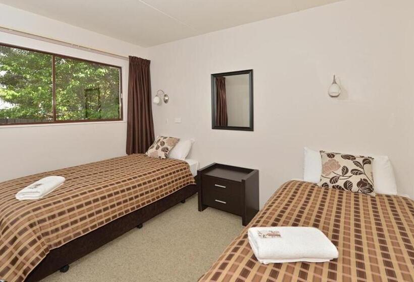 آپارتمان 1 خوابه همکف, Waterfalls Estate   Motel & Campground