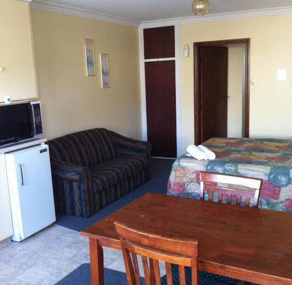 Апартаменты 1 Спальня, Ferry Motel