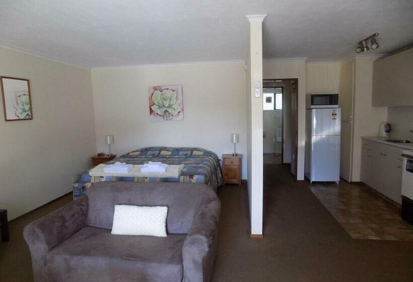إستوديو قياسى, Garden City Motel
